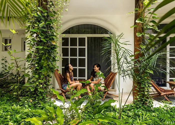 Selva Y Mar Aparthotel